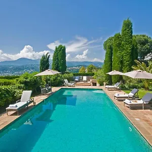 Du Chanoine France